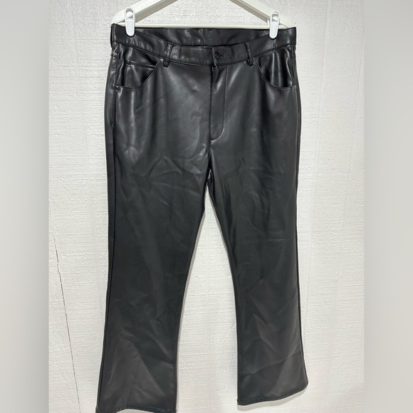 Zara faux leather pants black size 32